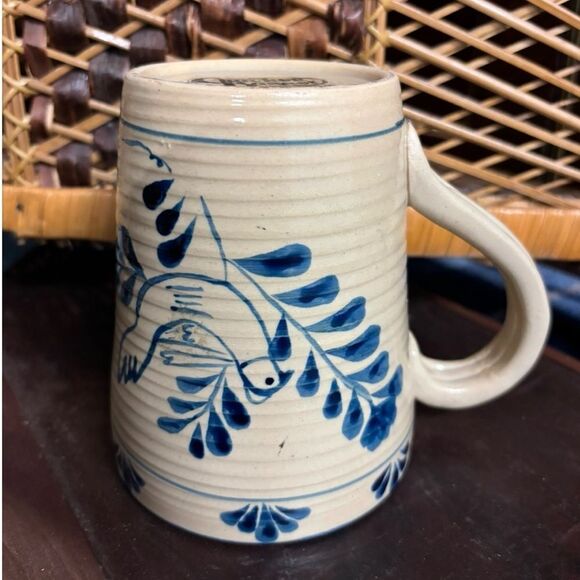 Cracker Barrel made from scratch STONEWARE coffee tea mug with bird figure - Picture 3 of 5